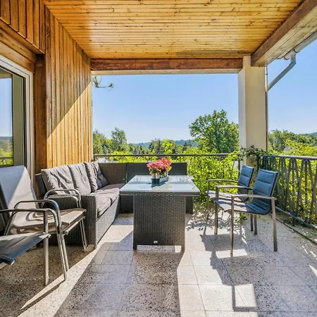 2 Bedroom Amazing In Zeulenroda-triebes *